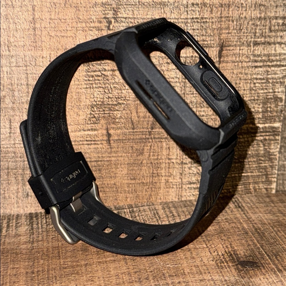 SPIGEN  Black Fitness Watch Band-men